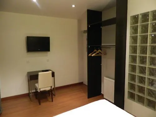 Modern's 3* Paris