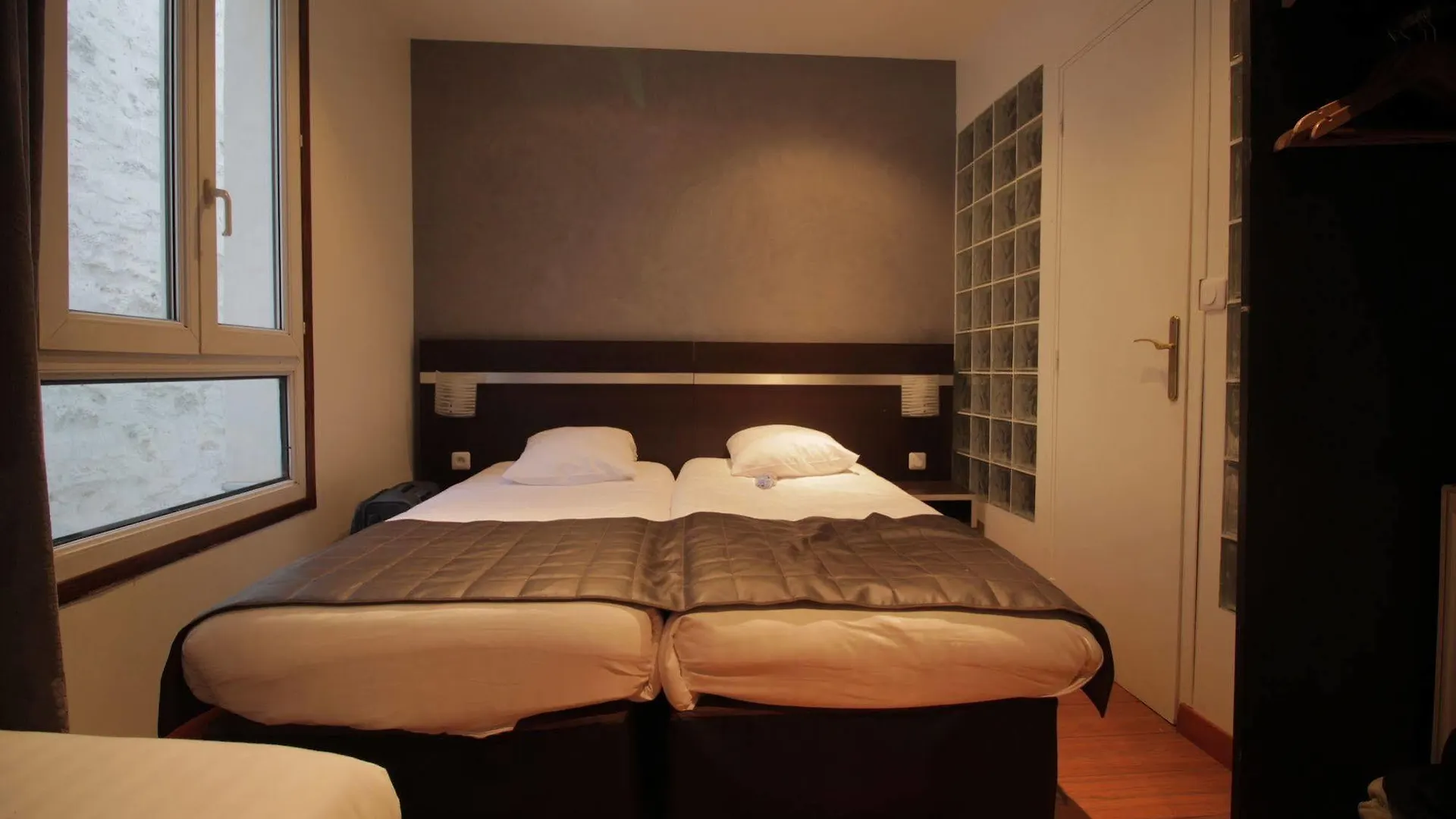 Modern's Hotel 3*